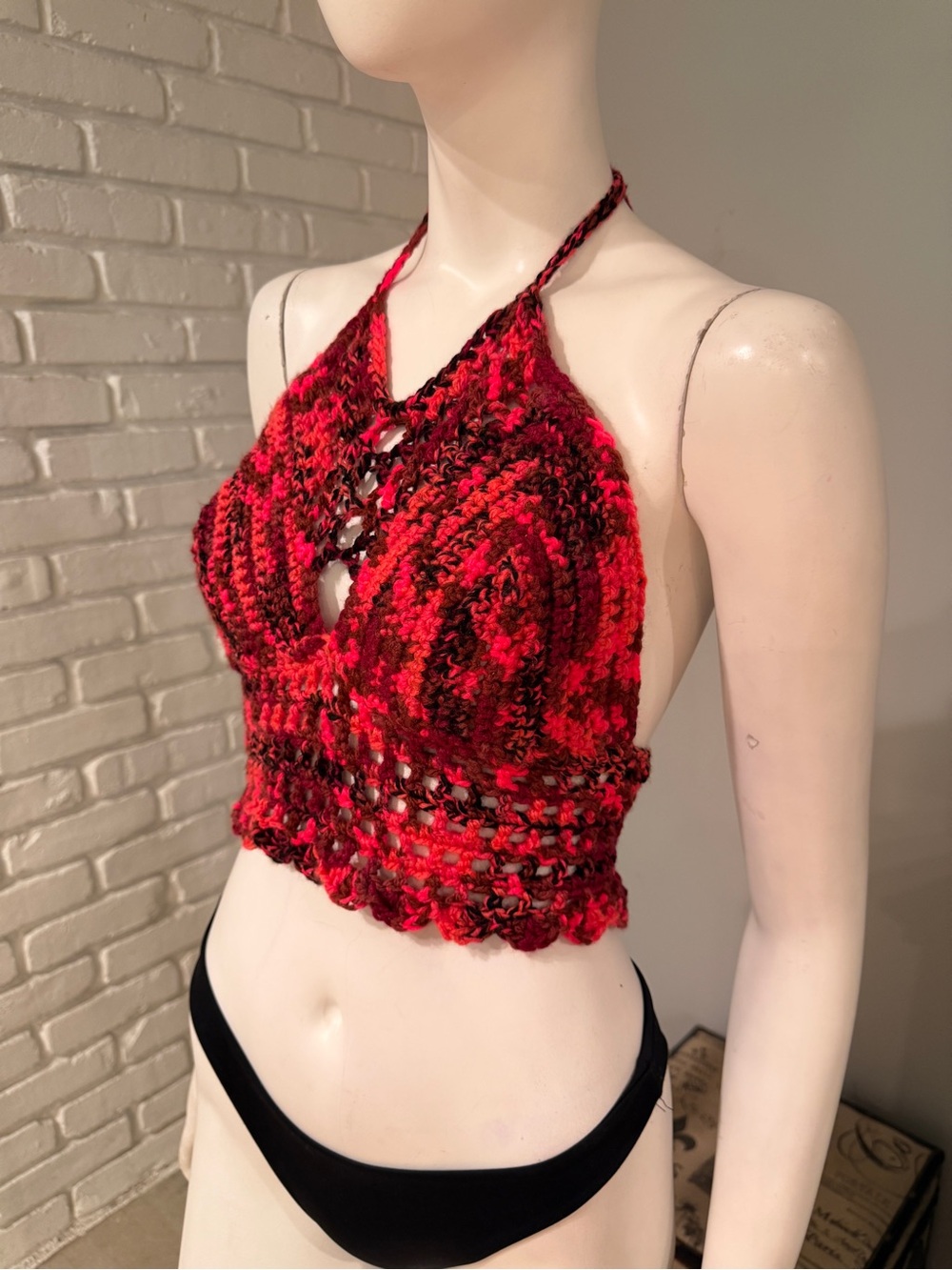 Hand Crocheted Red Multi-Tone Halter Crop Top Boho Festival Y2K Size M/L - Picture 3 of 9